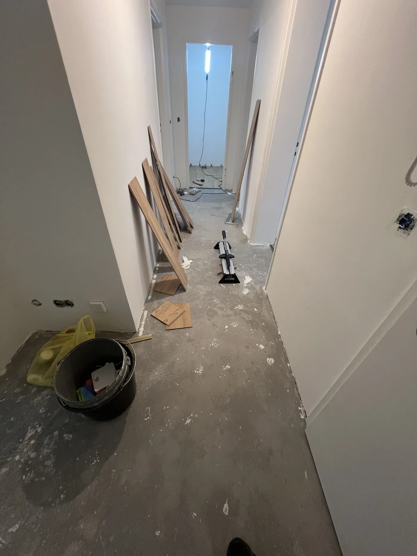 Flur vor der Bodenverlegung vorbereitet